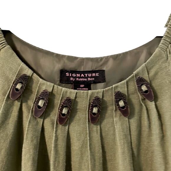 Robbie Bee Signature lined, detailed linen rayon dress size 8P - Picture 3 of 8